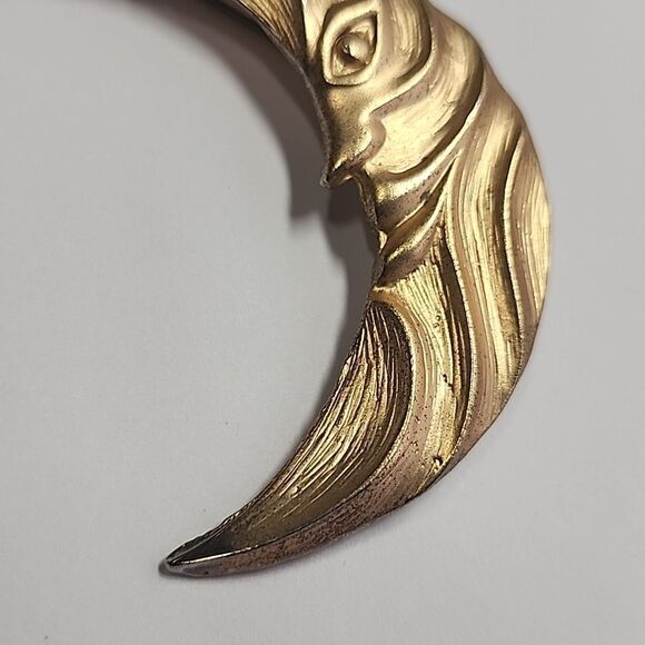Crescent Moon Face Gold Tone Brooch Pin - Picture 3 of 5